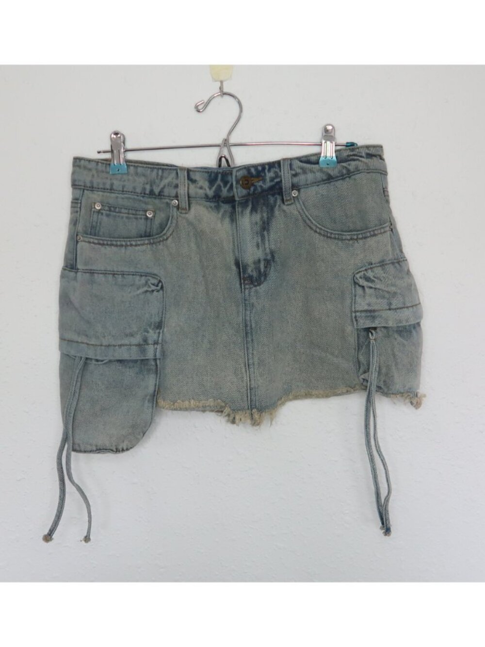 Urban Revivo Vintage Like Washed Distress Denim Cargo Mini Skort